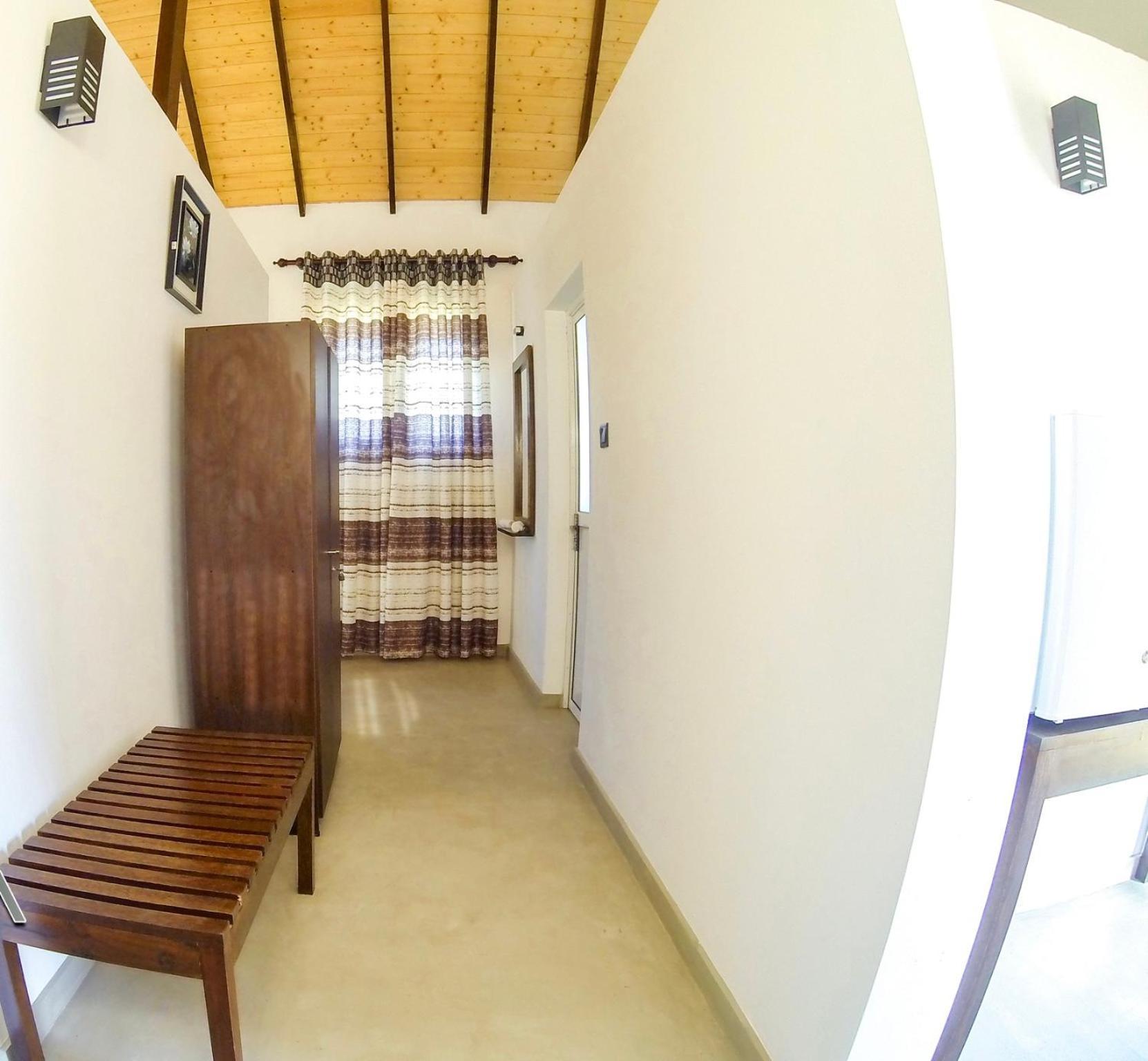Thihawa Eco Huts Yala Acomodação com café da manhã Tissamaharama Exterior foto