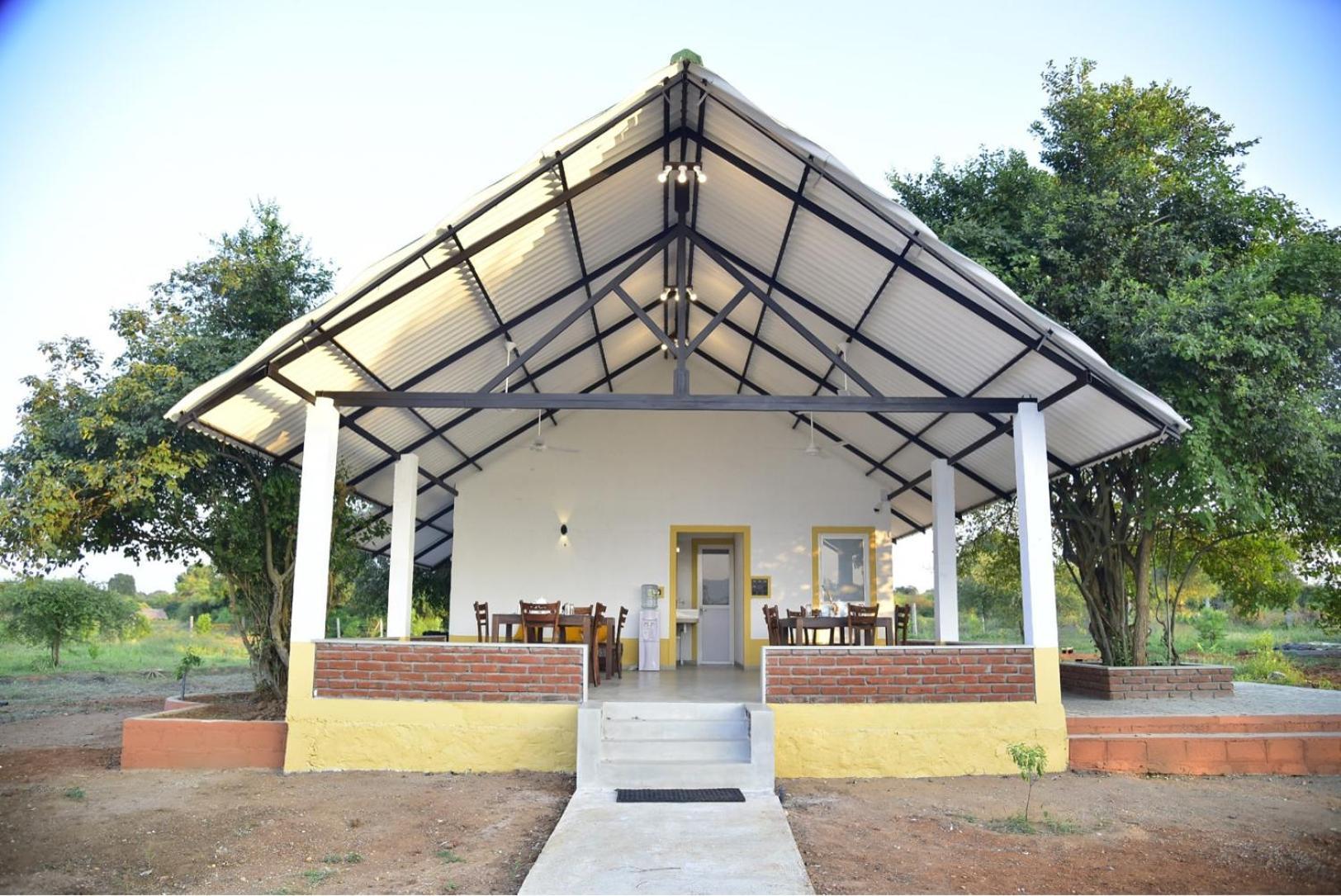 Thihawa Eco Huts Yala Acomodação com café da manhã Tissamaharama Exterior foto