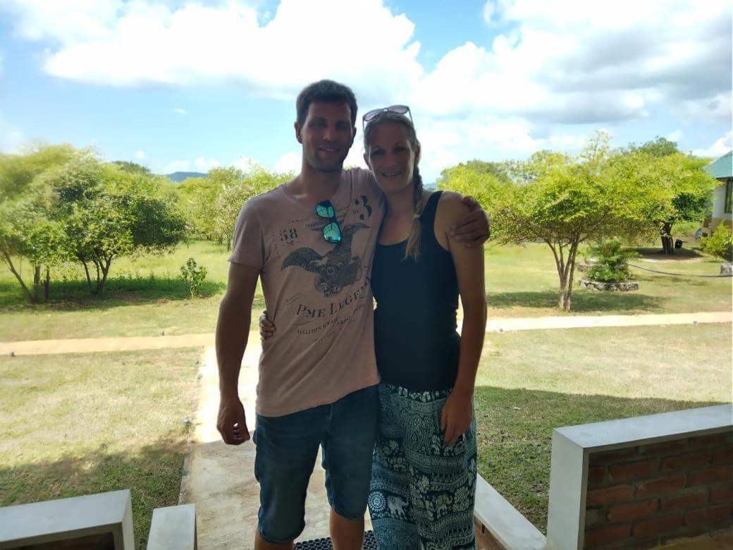 Thihawa Eco Huts Yala Acomodação com café da manhã Tissamaharama Exterior foto